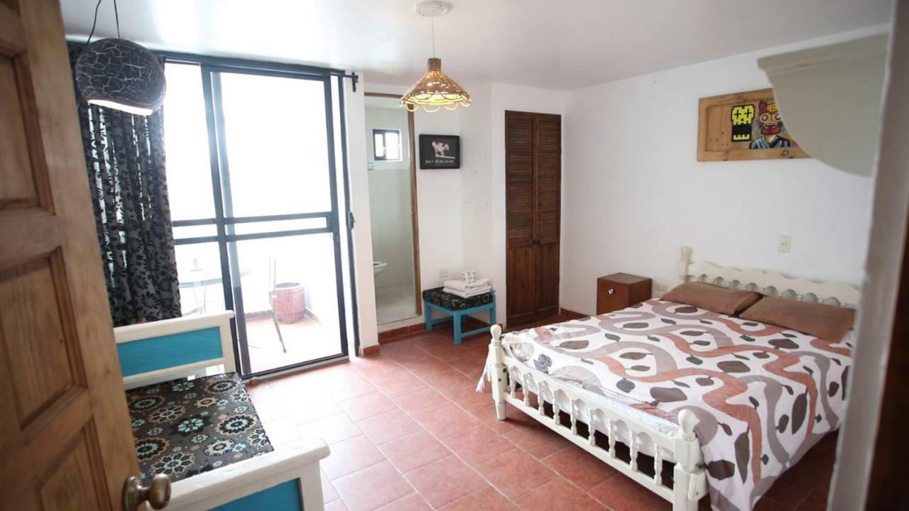 Hostal El Cascabel 촐룰라 외부 사진